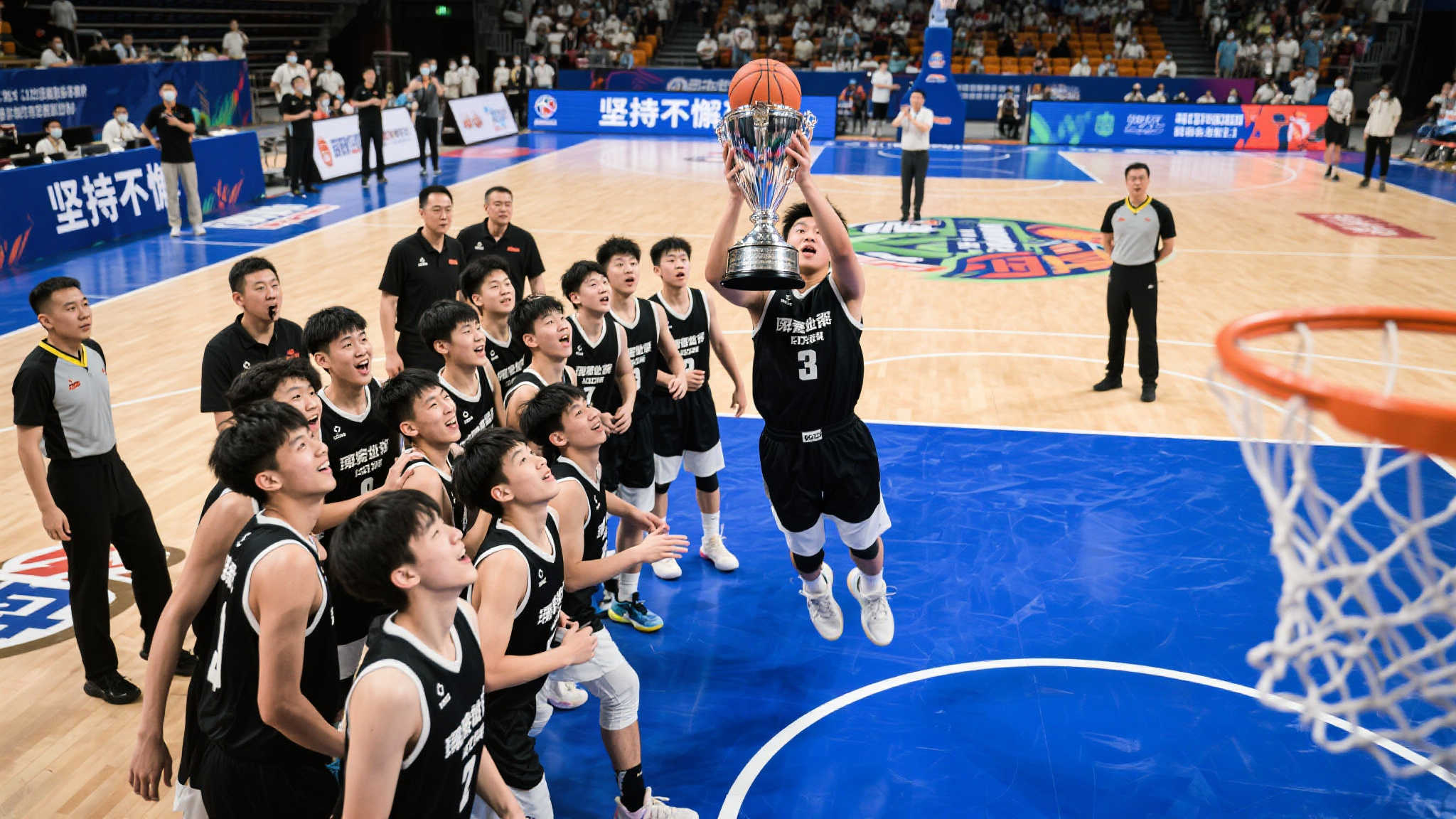 华体会体育游戏中心