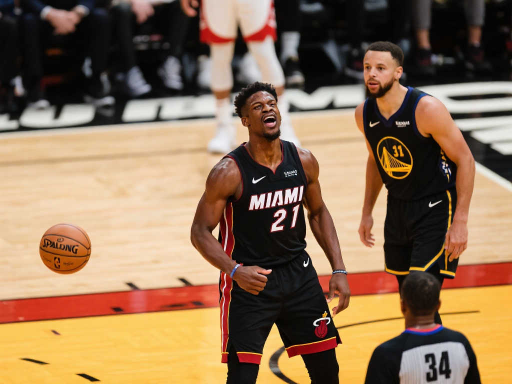 华体会体育游戏中心